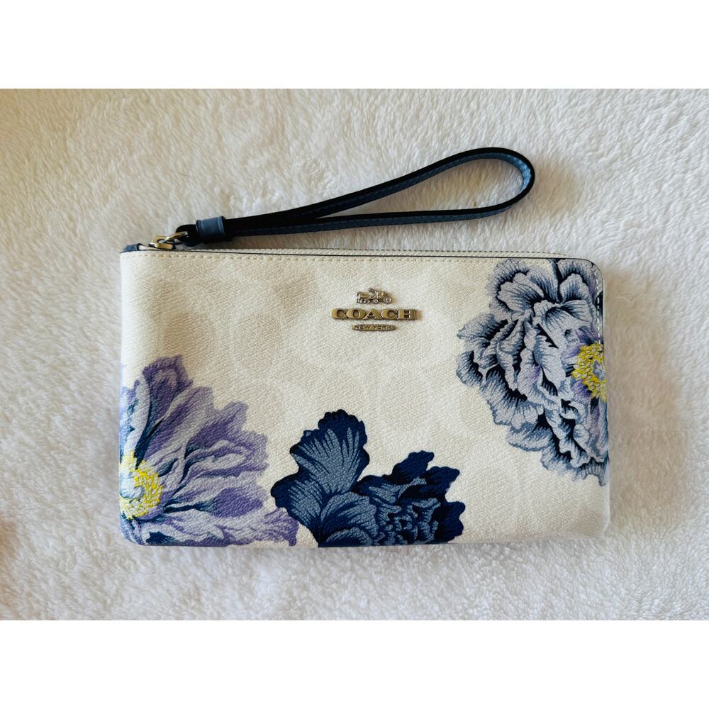 •SOLD• Coach Wristlet Periwinkle and Chalk White Floral